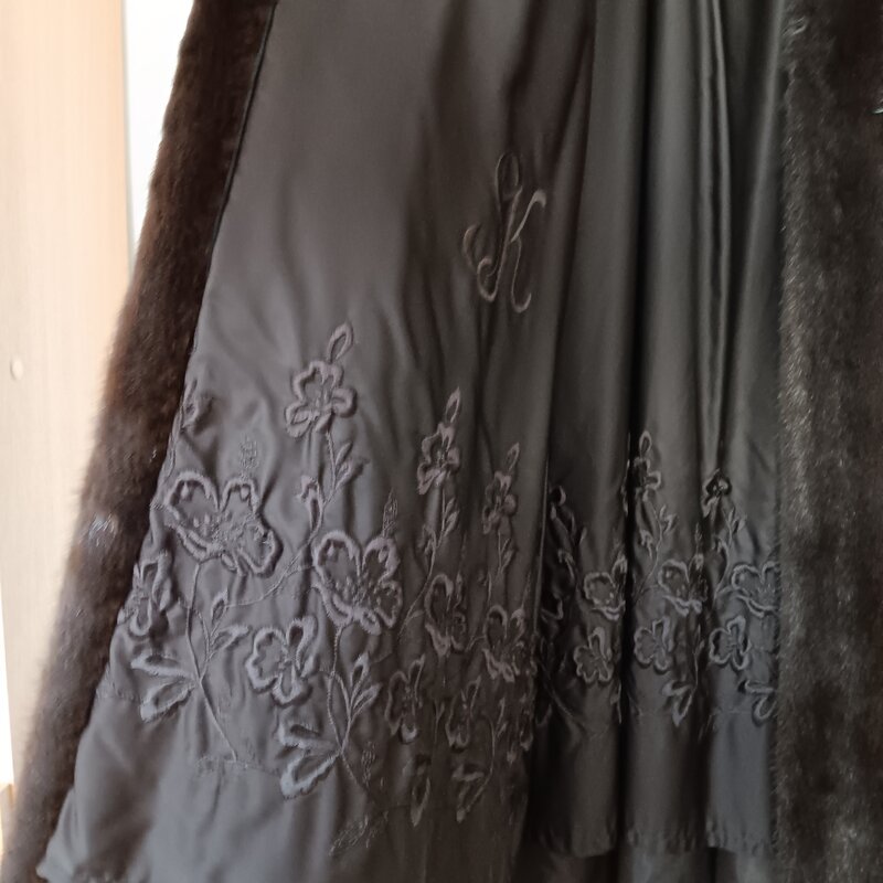 Haina de blana nurca